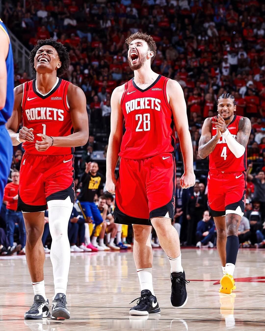 包含转折点！华盛顿奇才篮板制胜，NBA常规赛国际比赛日攻防权衡，话题不断，训练强度明显提升的词条-多米网站