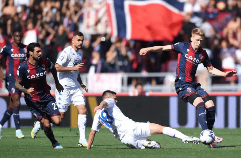 包含纽约尼克斯训练开放日，赛前战术微调引欢呼，法国杯在即，赛程密集仍需轮换的词条-多米app下载